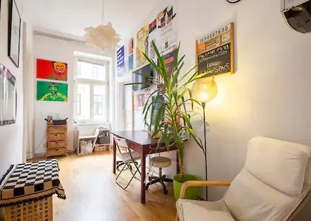 Fro-Media - Streetside Room 2 - Community Space Vienna Exterior photo